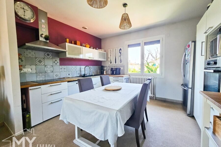 Maison à vendre à Pineuilh — Vue parc & jardin — photo 5