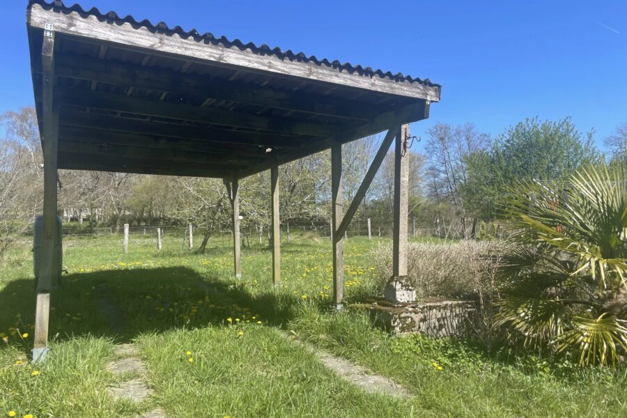 Maison à vendre à Saint-Léger-de-Fougeret — Vue montagne — photo 26