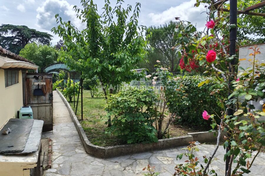 Maison à vendre à Castres — Vue parc & jardin — photo 1