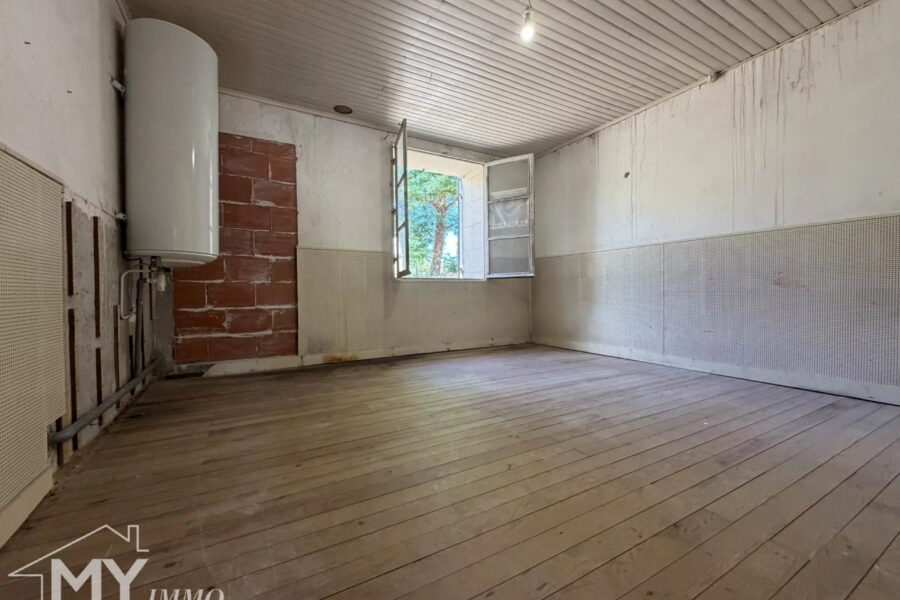Maison à vendre à Saint-Vincent-de-Pertignas — Vue parc & jardin — photo 29