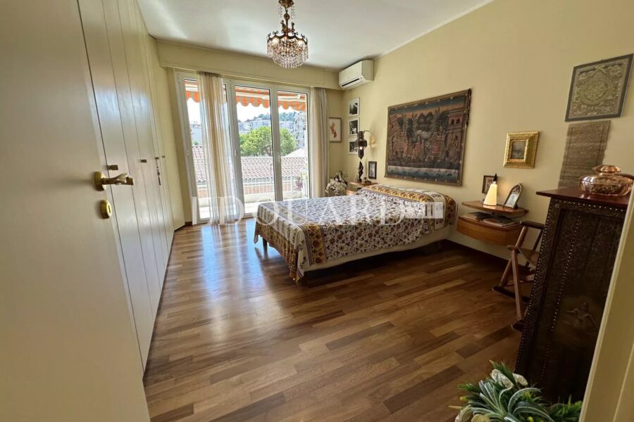 Appartement à vendre à Menton — Vue sur la ville — photo 4