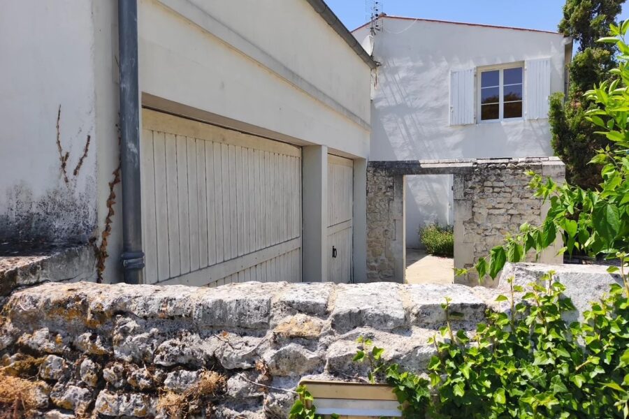 Maison à vendre à Saint-romain-de-benet — Vue parc & jardin — photo 17