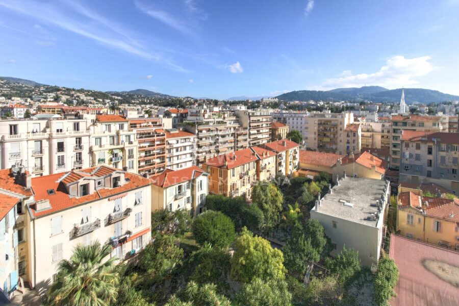 Appartement à vendre à Nice — Vue sur la ville — photo 12