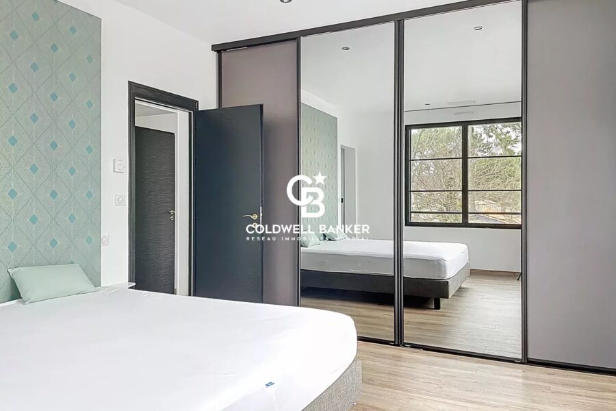 Maison à vendre à Saint-Georges-de-Didonne — Vue mer — photo 11
