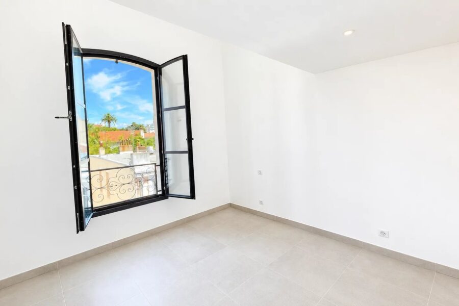 Appartement à vendre à Cannes — Vue sur la ville — photo 6