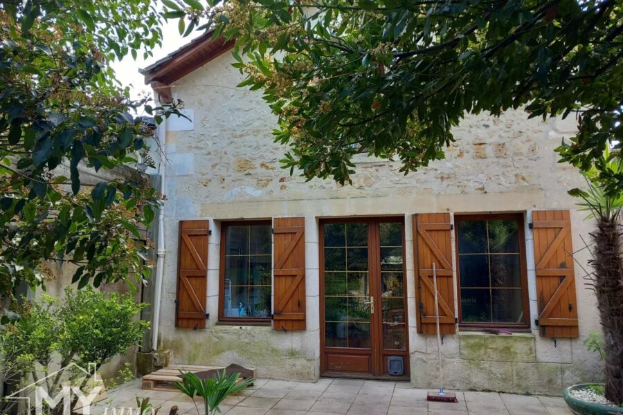 Maison à vendre à Bergerac — Vue parc & jardin — photo 7