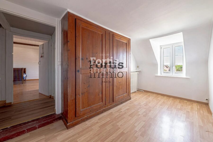 Maison à vendre à Villeneuve-sur-Yonne — Vue parc & jardin — photo 23