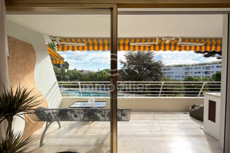 Appartement à vendre à Cannes — Vue parc & jardin — photo 3
