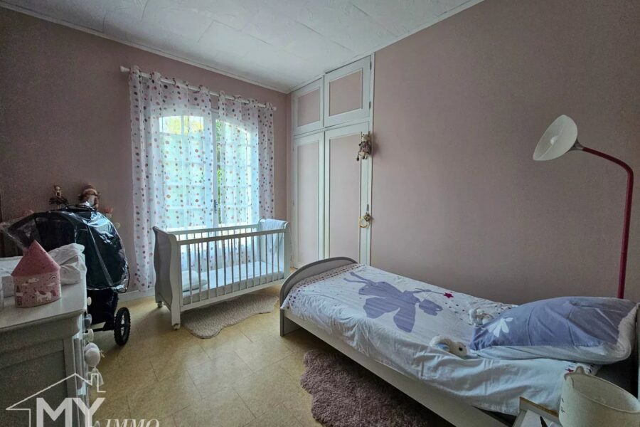 Maison à vendre à Pineuilh — Vue montagne — photo 11