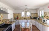 Maison à vendre à Roquefort-les-Pins — Vue nature — photo 11