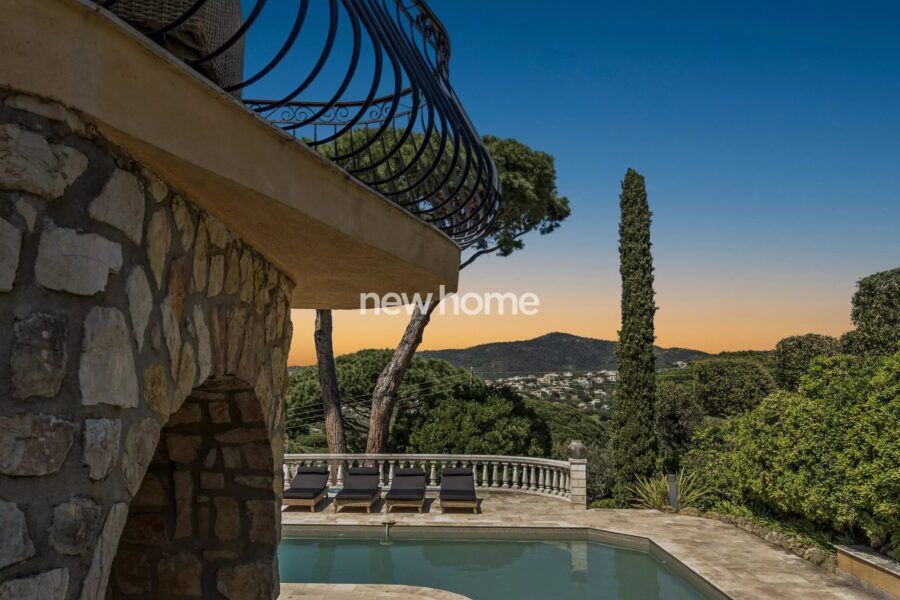 Maison à vendre à Sainte-Maxime — Vue montagne — photo 36