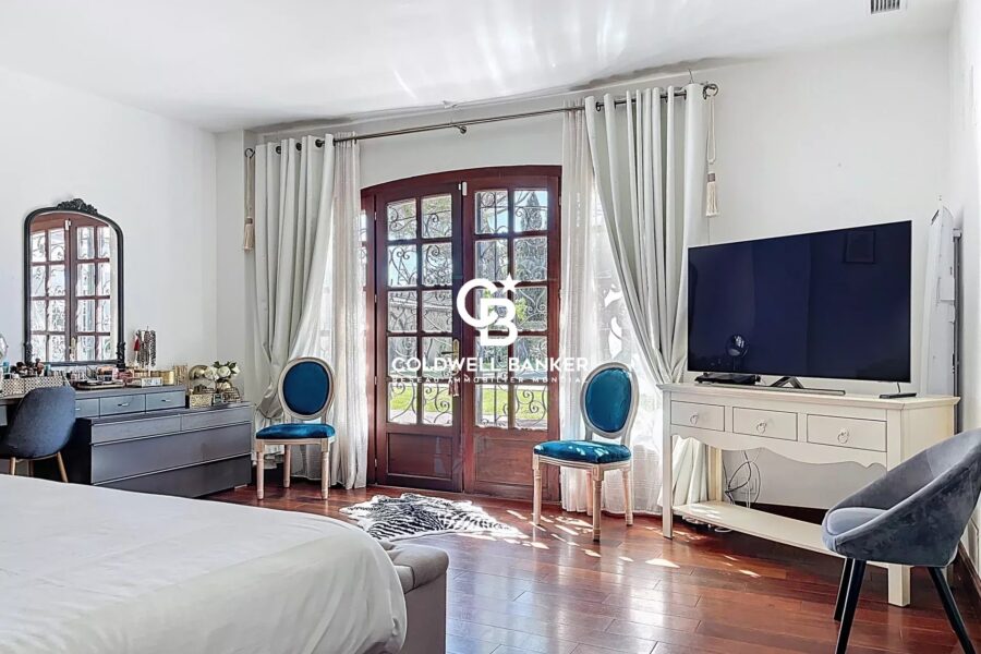 Maison à vendre à La Rochelle — Vue parc & jardin — photo 10
