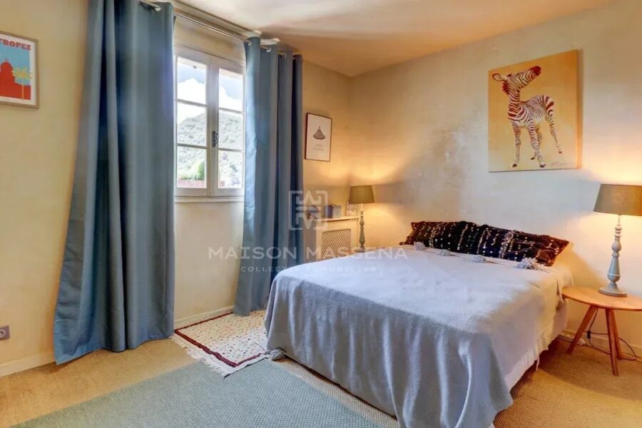 Maison à vendre à La Roquette-sur-Var — Vue montagne — photo 33