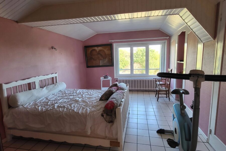 Maison à vendre à Sémelay — Vue montagne — photo 23