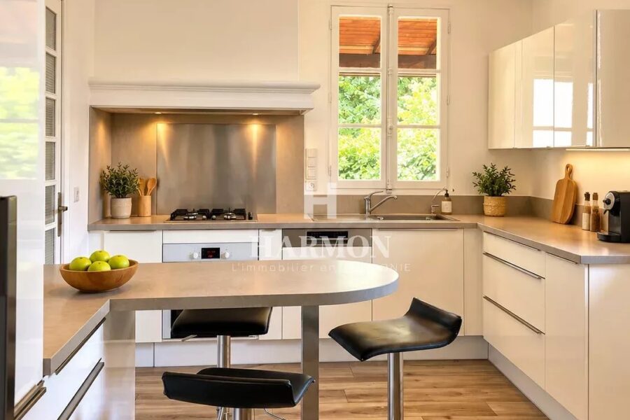 Maison à vendre à Bègles — Vue parc & jardin — photo 12