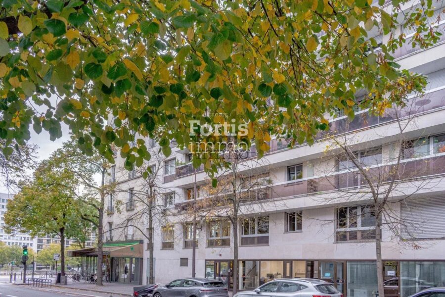 Appartement à vendre à Paris 4e arrondissement — Vue sur la ville — photo 15