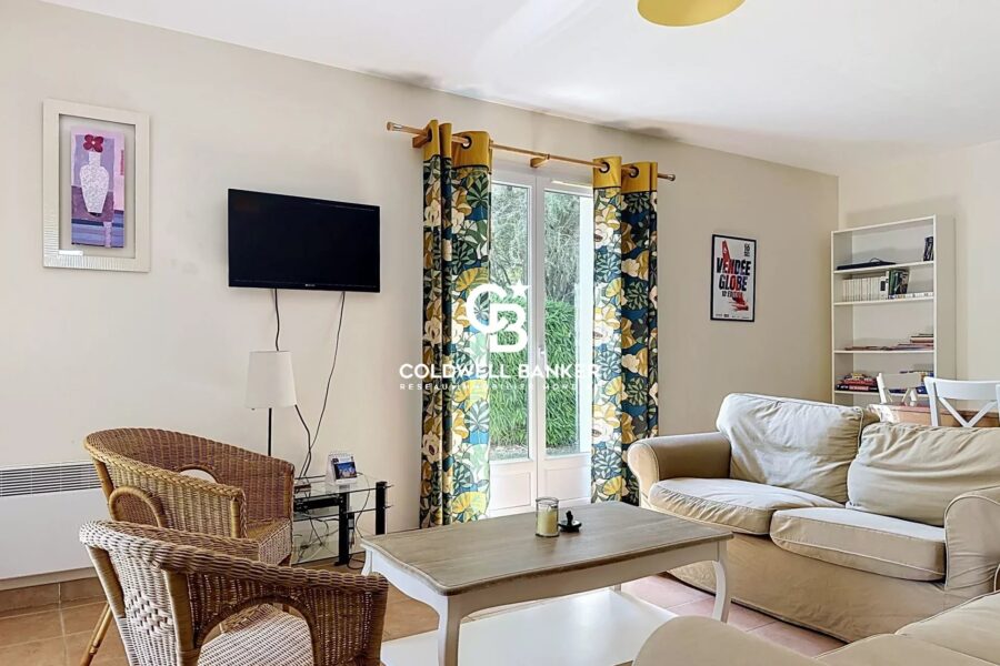 Maison à vendre à La Caillère-Saint-Hilaire — Vue parc & jardin — photo 7