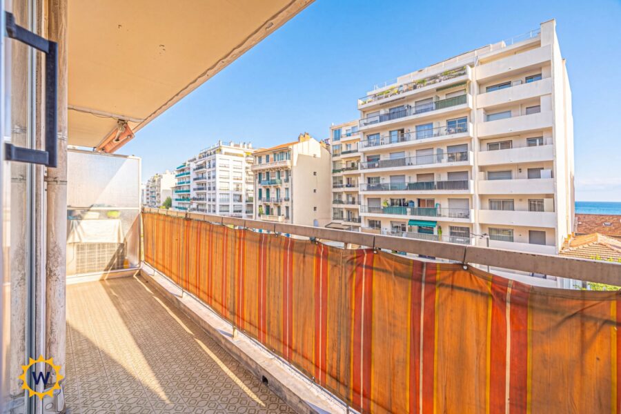 Appartement à vendre à Nice — Vue sur la ville — photo 1
