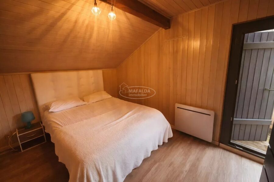 Maison à vendre à Saint-Cergues — Vue montagne — photo 9