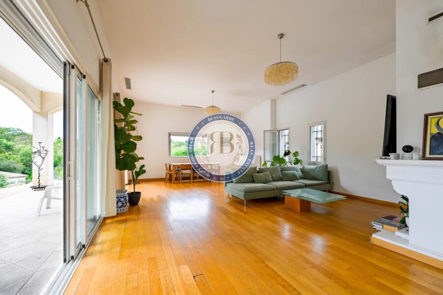 Maison à vendre à Châteauneuf-Grasse — Vue montagne — photo 8