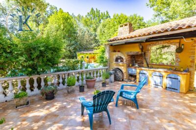 Maison à vendre à Nans-les-pins