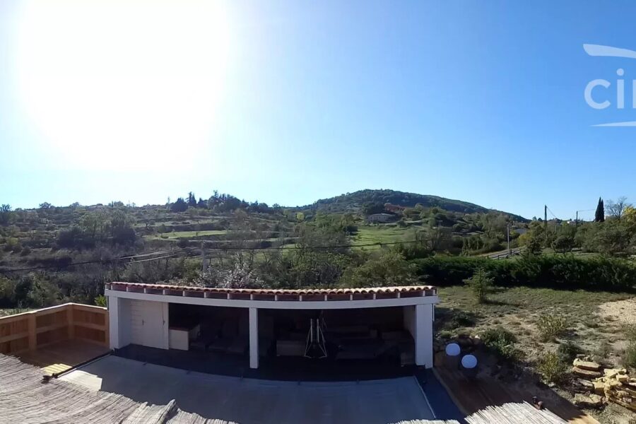 Maison à vendre à Lagorce — Vue montagne — photo 1