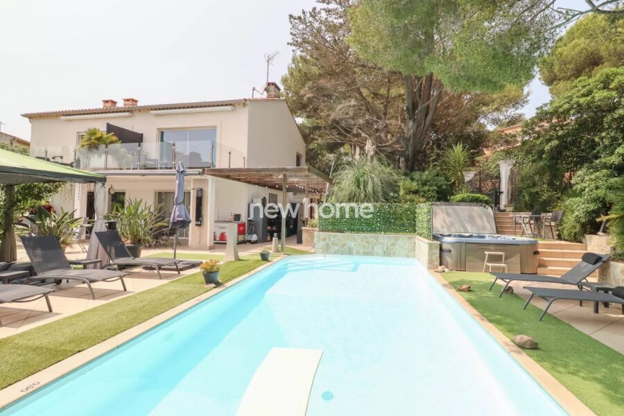 Maison à vendre à Fréjus — Vue mer — photo 2