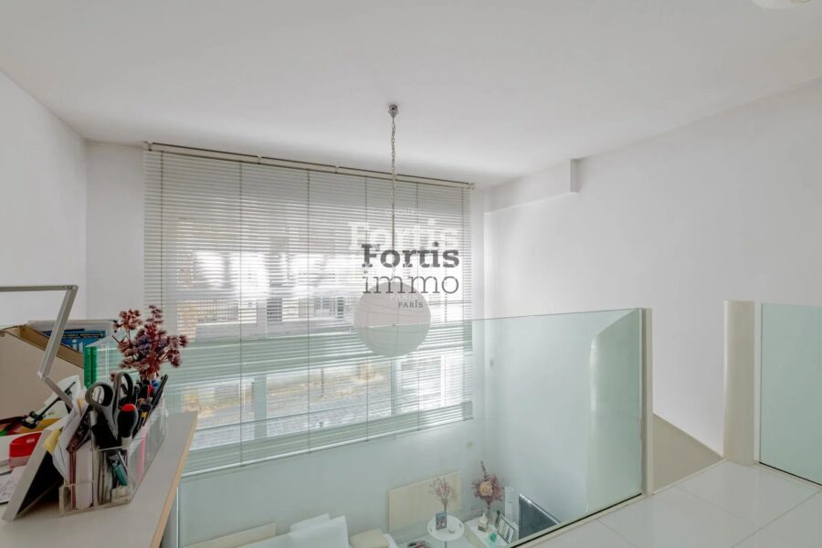 Appartement à vendre à Paris 20e arrondissement — Vue sur la ville — photo 12