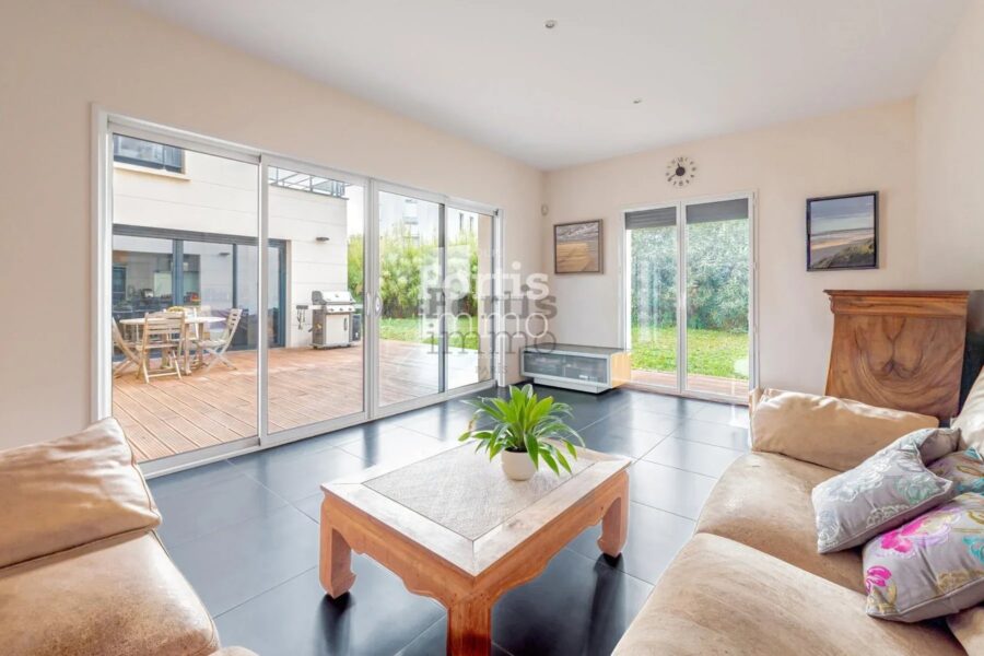 Maison à vendre à Bois-Colombes — Vue parc & jardin — photo 10