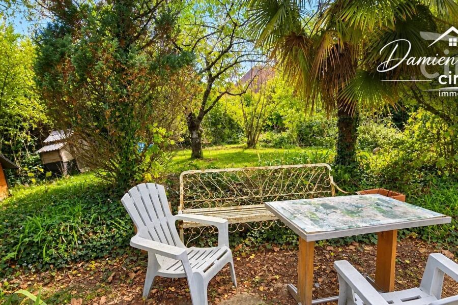 Maison à vendre à Terrasson-Lavilledieu — Vue parc & jardin — photo 19