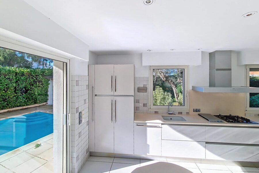 Maison à vendre à Le Cannet — Vue mer — photo 5