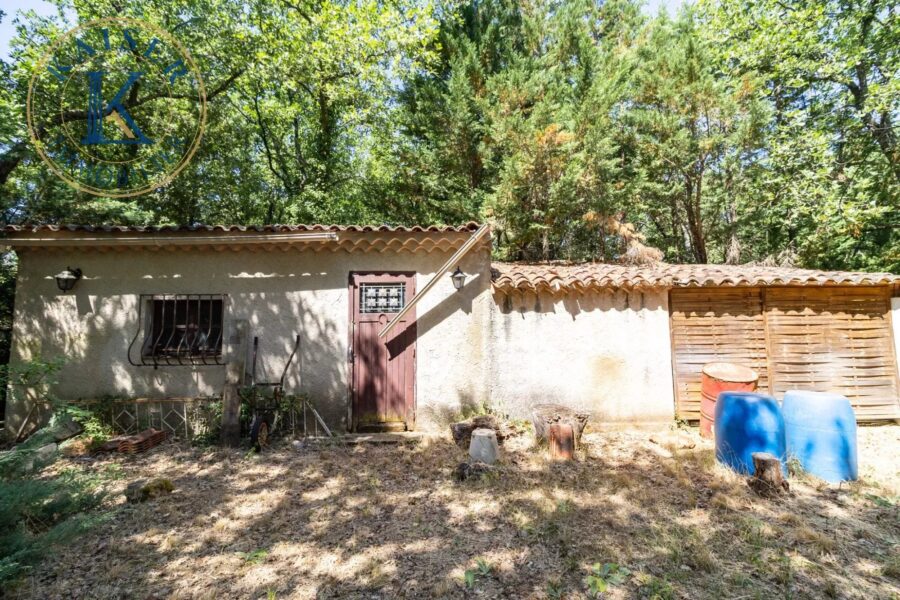 Maison à vendre à Nans-les-pins — Vue parc & jardin — photo 13