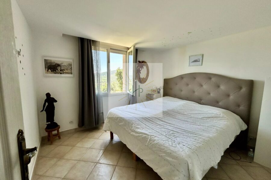 Maison à vendre à Viviers — Vue nature — photo 3