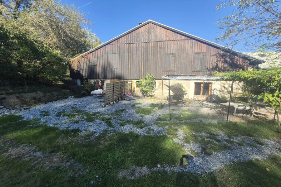Maison à vendre à Mont-Saxonnex — Vue montagne — photo 2