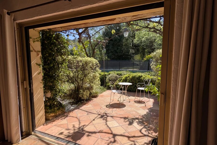 Maison à vendre à Roquefort-les-Pins — Vue nature — photo 14