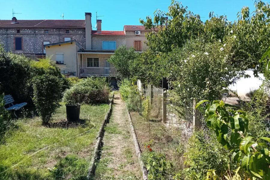 Maison à vendre à Blaye-les-Mines — Vue parc & jardin — photo 2