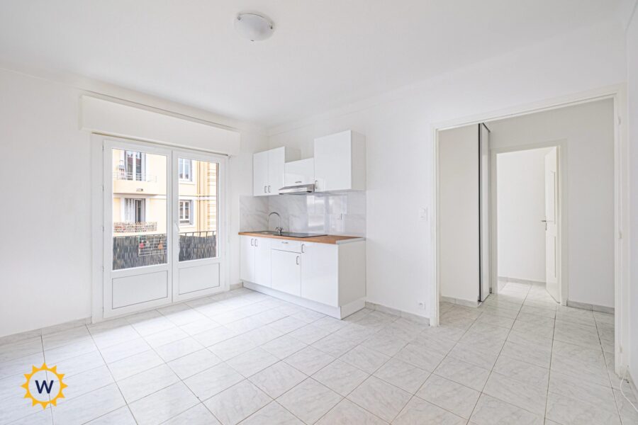 Appartement à louer à Nice — Vue sur la ville — photo 3