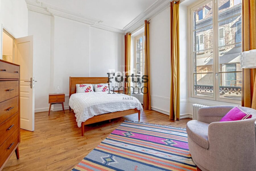 Maison à vendre à Villeneuve-sur-Yonne — Vue parc & jardin — photo 10
