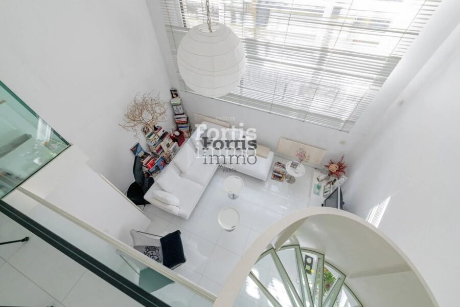 Appartement à vendre à Paris 20e arrondissement — Vue sur la ville — photo 11