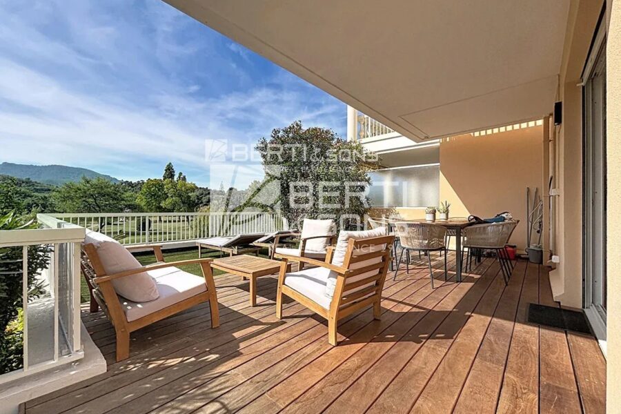 Appartement à vendre à Mandelieu-la-Napoule — Vue golf — photo 5