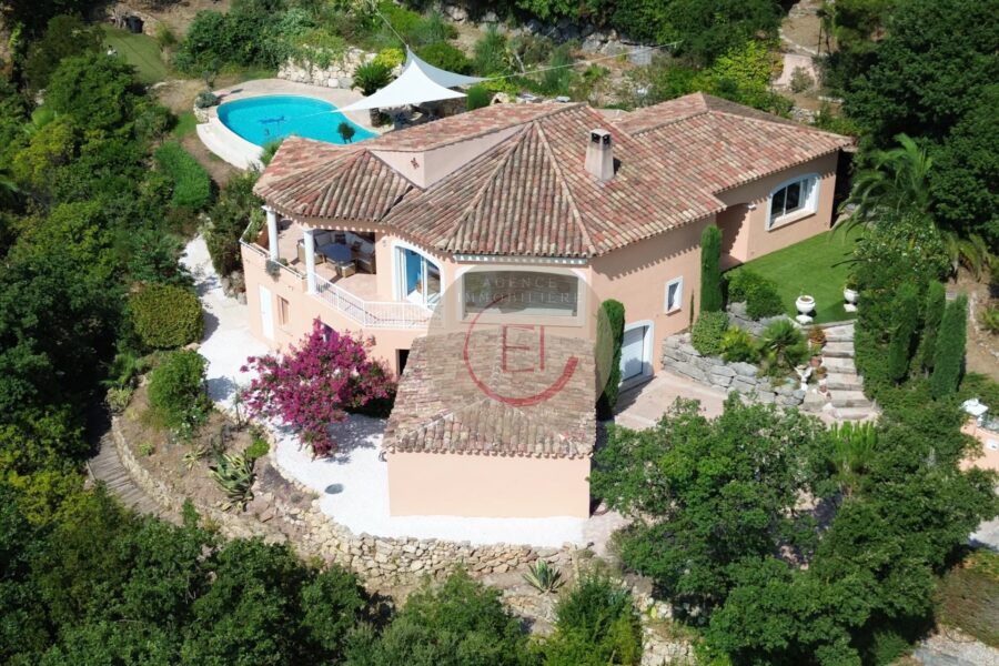 Maison à vendre à Les Adrets-de-l&rsquo;Estérel — Vue mer — photo 2
