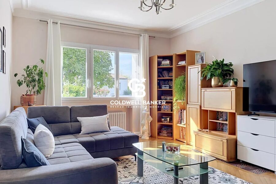 Maison à vendre à Saintes — Vue parc & jardin — photo 3