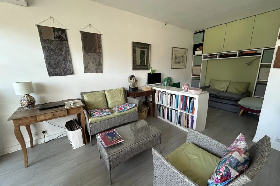 Appartement à vendre à Paris 18e arrondissement — Vue nature — photo 3