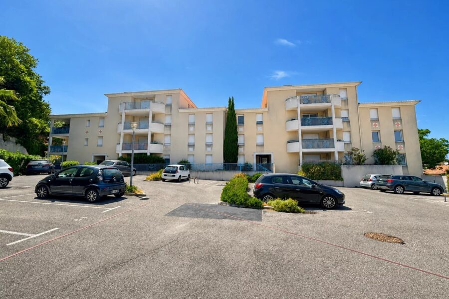 Appartement à vendre à Hyères — Vue montagne — photo 17