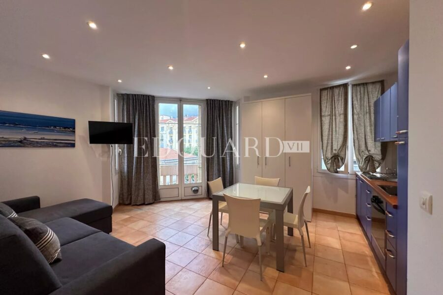 Appartement à vendre à Menton — Vue sur la ville — photo 2