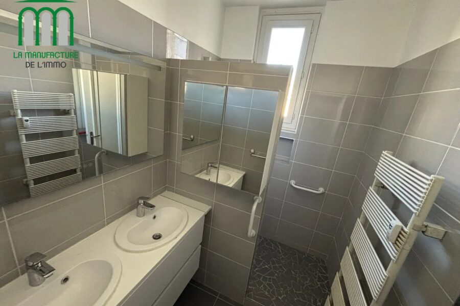 Appartement à vendre à Saint-Étienne — Vue sur la ville — photo 27