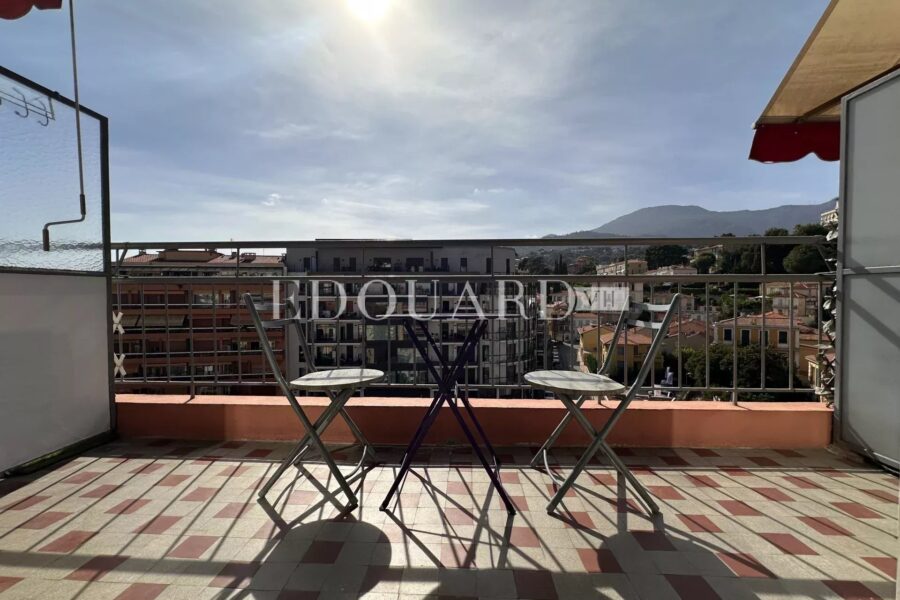 Appartement à vendre à Menton — Vue sur la ville — photo 3