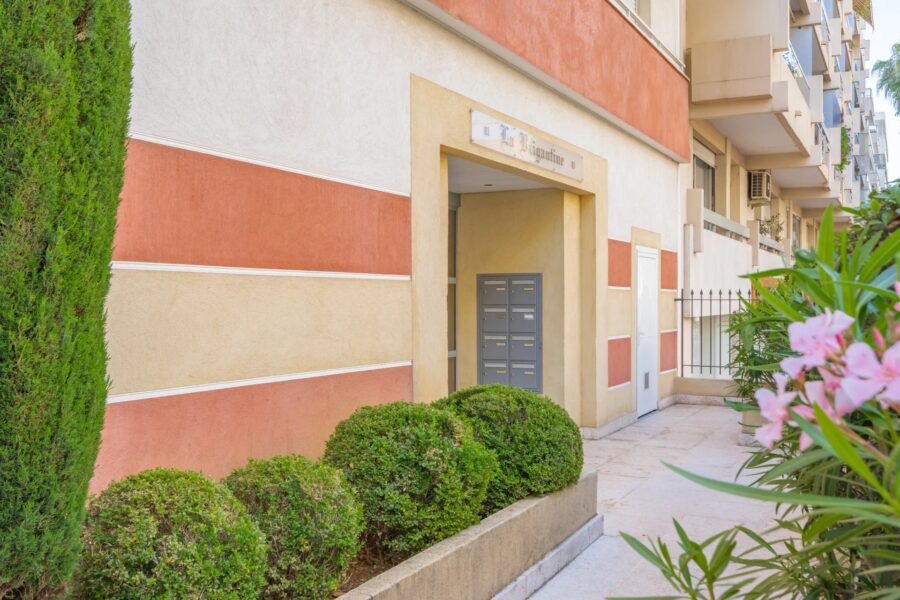Appartement à vendre à Juan-les-Pins — Vue sur la ville — photo 4