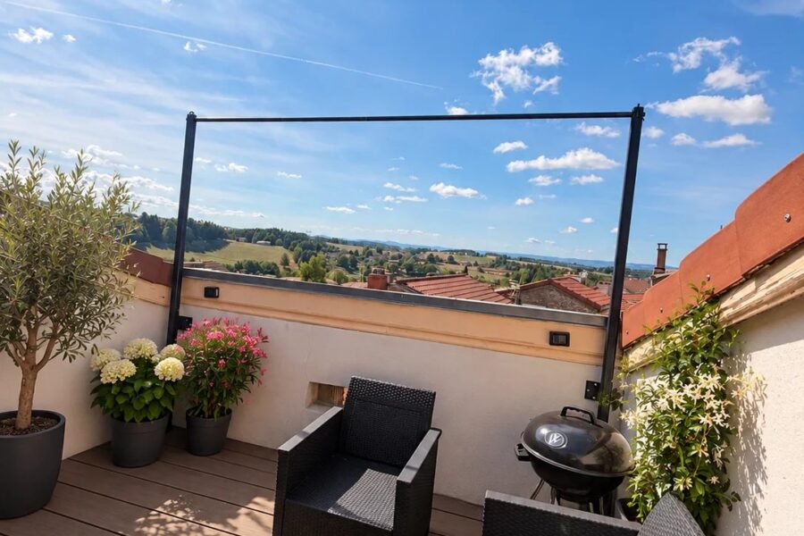 Maison à vendre à Saint-Just-Malmont — Vue sur la ville — photo 1