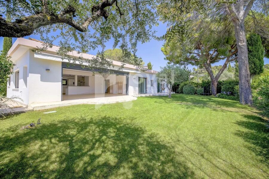 Maison à vendre à Mougins — Vue parc & jardin — photo 4